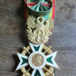 m&eacute;daille croix de chevalier encouragement d&eacute;vouement