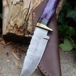 Skinner Couteau Damas Lame 256 Couches Lame Drop Point Manche Purple Fabr Artisanale Etui Cuir 01