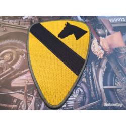 Patch brod&eacute; &agrave; l'ancienne de la 1&deg; Division de cavalerie &agrave; coudre- H:13cm L: 9 cm