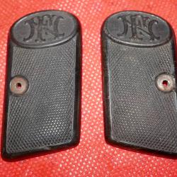 Paire de plaquettes de pistolet BROWNING 1906 en 6.35mm
