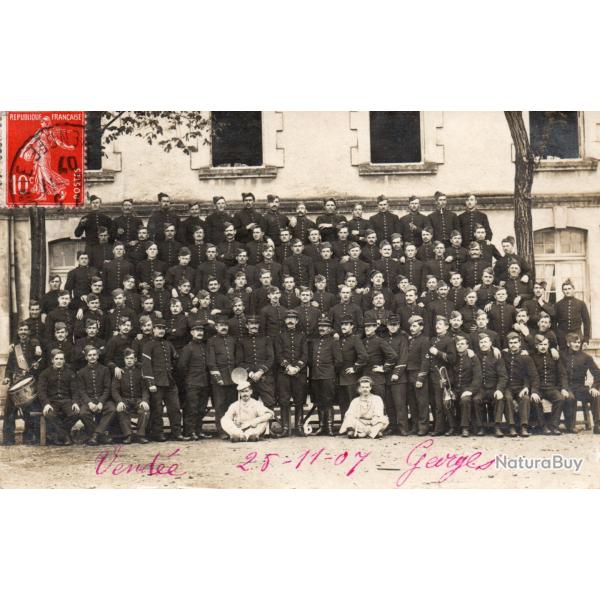Carte postale ancienne de groupe de soldats -N�8422