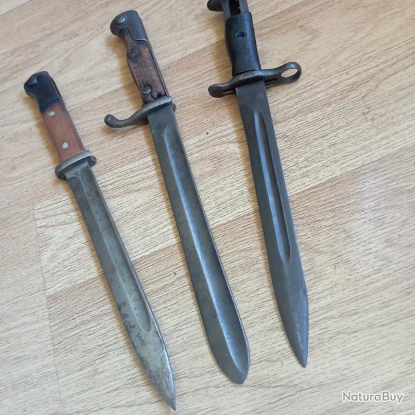 Lot de trois ba�onnettes pour restauration et compl�ter.