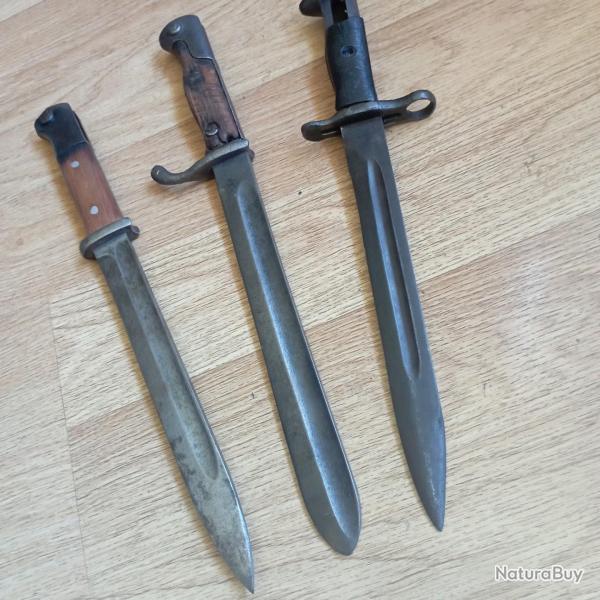 Lot de trois ba�onnettes pour restauration et compl�ter.