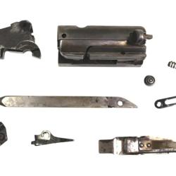 LOT PIECES BROWNING AUTO 5 - CALIBRE 12 - CATEGORIE C