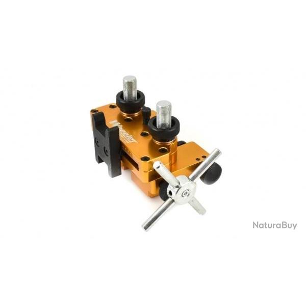 Etau pour organes de vis�e armes de poing