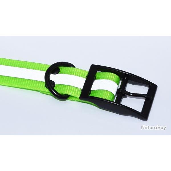 Collier pour chien en polyur�thane vert r�fl�chissant 65cm X 25mm