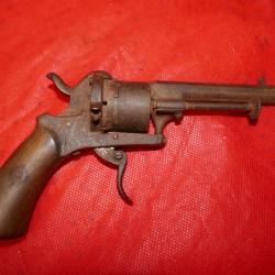 Revolver en 7mm &agrave; broche &agrave; nettoyer et r&eacute;viser