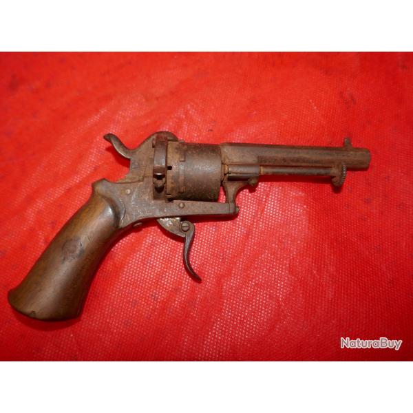 Revolver en 7mm � broche � nettoyer et r�viser