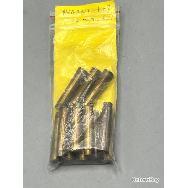Lot de 12 munitions de collection - Calibre 7,62 mm Nagant (pour Revolver 1895)