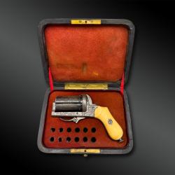 COFFRET de REVOLVER poivri&egrave;re - Li&egrave;ge, Belgique - XIX&egrave;me si&egrave;cle