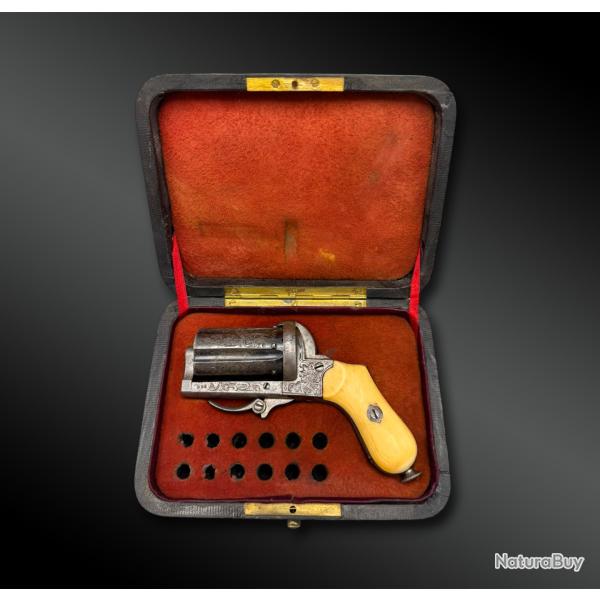 COFFRET de REVOLVER poivri�re - Li�ge, Belgique - XIX�me si�cle