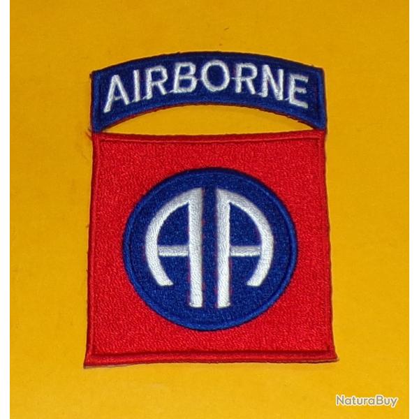 TISSU PATCH : AIRBORNE 82� DIVISION AEROPORTEES  , HAUTEUR 8 CM , BON ETAT VOIR PHOTO . POUR TOUT RE