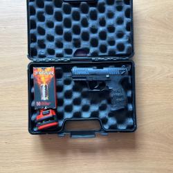 Pistolet Walther P22 Q Umarex 9 mm PAK, Comme neuf + 47 cartouches &agrave; blanc Titan + verrou de pontet