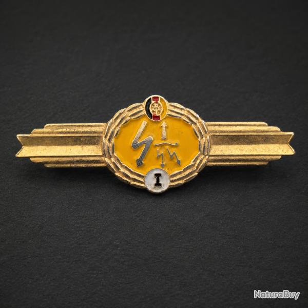 Qualispange : insigne de qualification des transmissions de la NVA - pin's militaria RDA