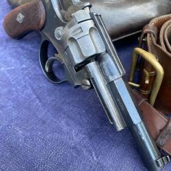 Revolver d'officier Saint Etienne mod 1874 avec &eacute;tui jambon et ceinturon