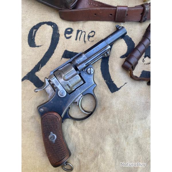 Revolver d'officier Saint Etienne mod 1874 avec �tui jambon et ceinturon
