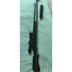 AXIS XP SAVAGE cal : 270 Win  22 + lunette 3-9x40+silencieux M14X1 + BOITE NETTOYAGE+douille laser