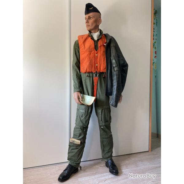 Tenue de vol de pilote de l'Arm�e de l'Air Fran�aise des ann�es 70/80