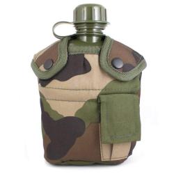 Gourde Mil-Tec type US 900 ml avec quart en aluminium et housse polyester rembourr&eacute;e CCE