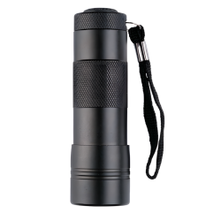 Lampe torche Mil-Tec 12 LED indice IP44 20 lumens port&eacute;e 30 m 3 piles AAA Noir