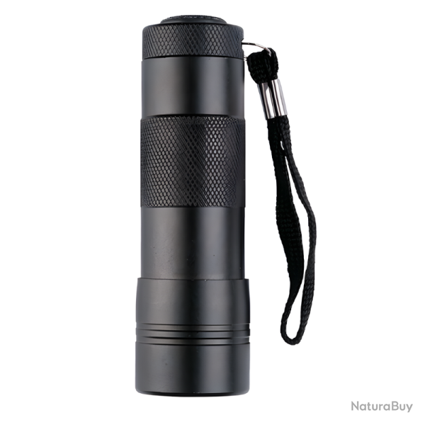 Lampe torche Mil-Tec 12 LED indice IP44 20 lumens port�e 30 m 3 piles AAA Noir