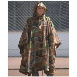 Poncho Mil-Tec type US Army en polyester 210T ripstop enduit polyvinyle colonne d'eau 5000 mm Woodla