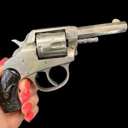 IVER JOHNSON AMERICAN BULLDOG 2nd MODEL M&Eacute;DIUM cal. 32sw num&eacute;ro s&eacute;rie 2443