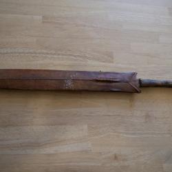 Machette &agrave; double tranchant MAISA&Iuml; avec fourreau cuir et poign&eacute;e gain&eacute;e