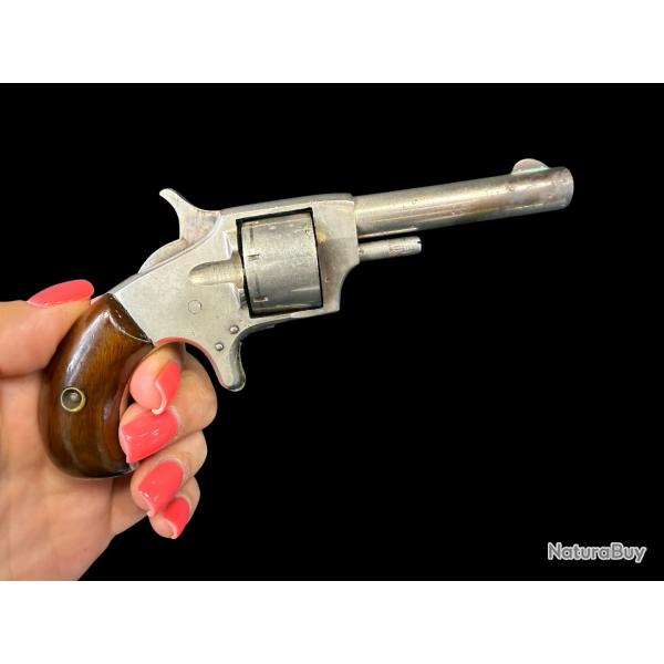 MAGNIFIQUE PETIT REVOLVER cal. 22 short num�ro de s�rie 680