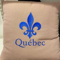 coussin Qu&eacute;bec taupe