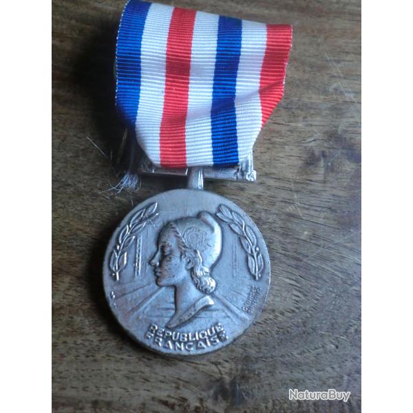 m�daille d honneur des chemins de fer /J. pouymayou