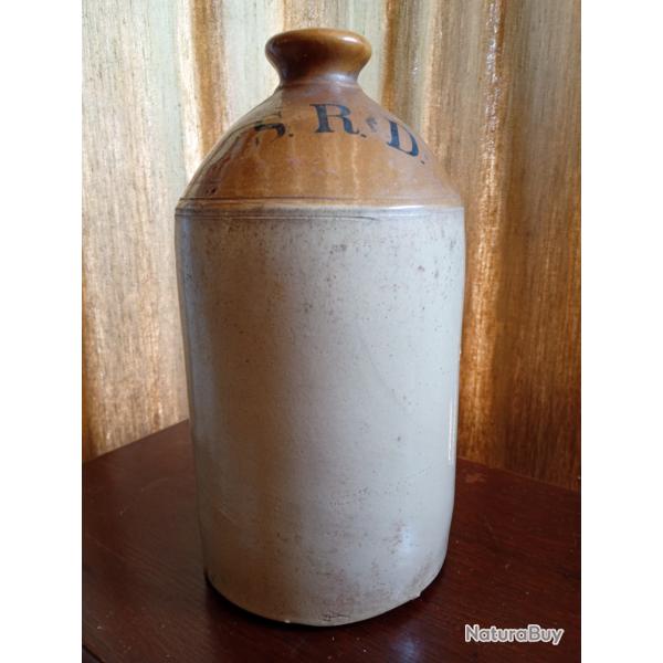 Cruche en gr�s WW2
