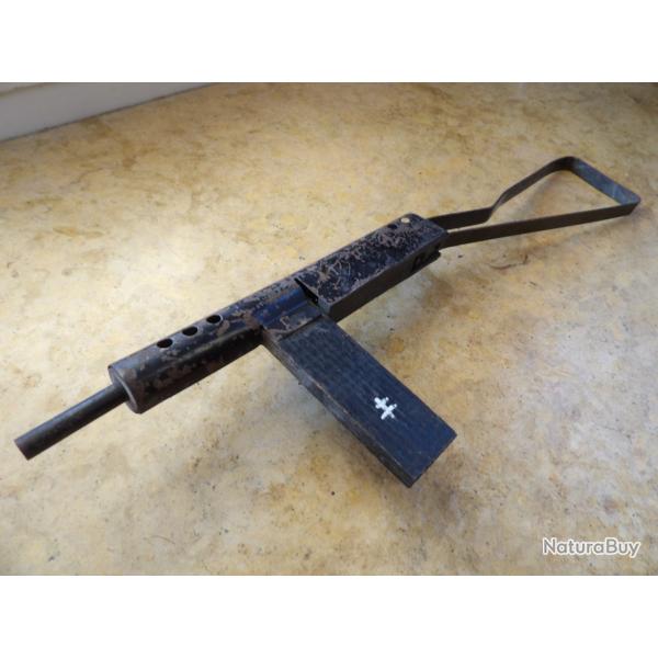 Sten jouet Lib�ration bois/fer maquis FFI croix Lorraine seconde guerre parachutage r�sistance FTP