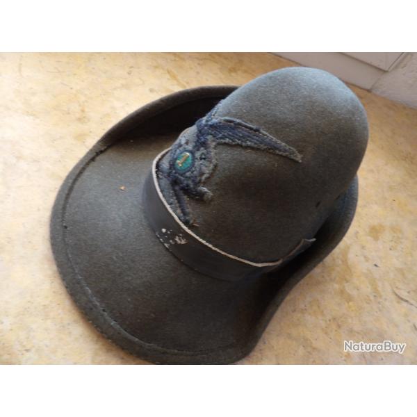 casquette artillerie chapeau troupes alpines chasseur alpin Alpini Italien pos apr�s 1945 Italie