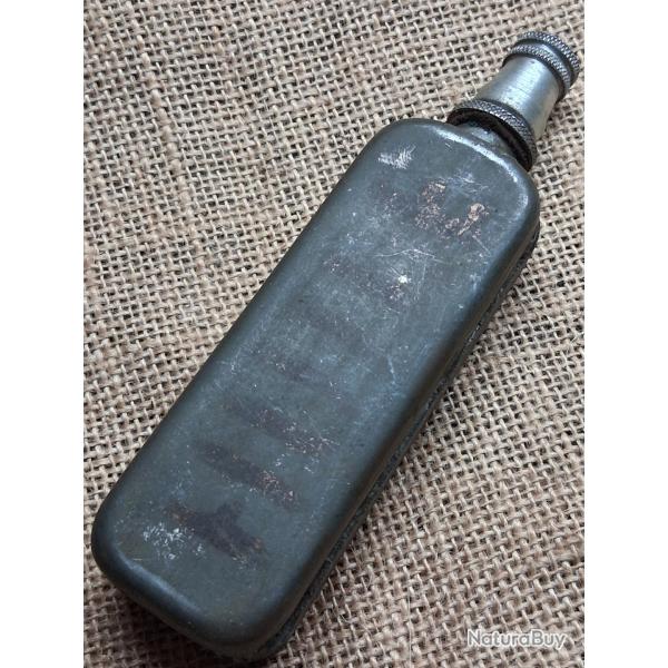 Burette d'huile arm�e fran�aise