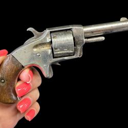 MINUSCULE REVOLVER DESPATCH N.1 SINGLE ACTION cal. 22 short num&eacute;ro 31