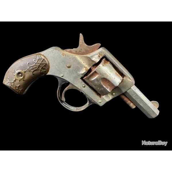 H&R YOUNG AMERICAN DA 1ST MODEL cal. 32sw num�ro de s�rie 1727