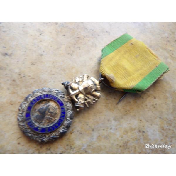 m�daille militaire 1870 ww1 premi�re seconde guerre 14 18 39 45la seule port�e par mar�chal P�tain