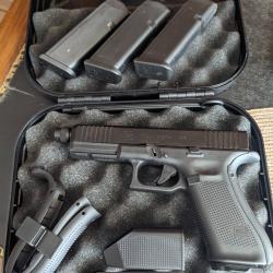 GLOCK 17 GEN 5 filet&eacute; + KIT TRIGGER PERFORMANCE tr&eacute;s peu utilis&eacute;