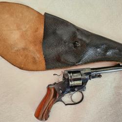 R&eacute;volver Perrin &agrave; Paris - Calibre 9 mm - Double action - N&deg; 3130 - Avec &eacute;tui fran&ccedil;ais 1873