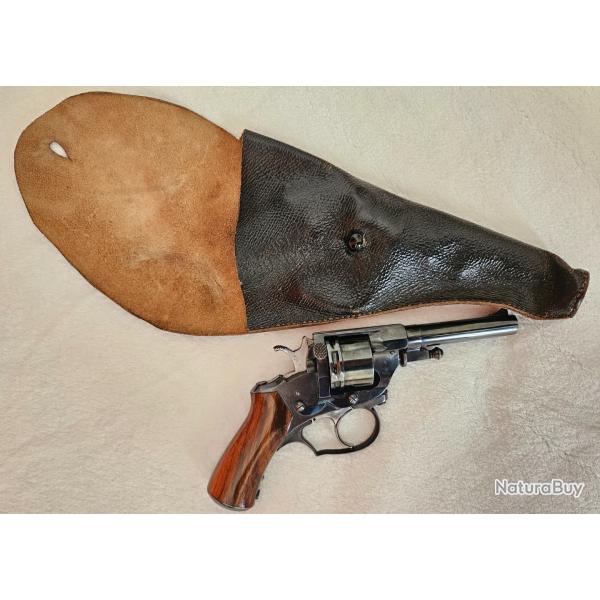 R�volver Perrin � Paris - Calibre 9 mm - Double action - N� 3130 - Avec �tui fran�ais 1873