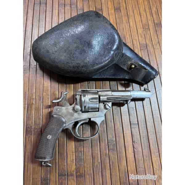 Revolver civil Chamelot-Delvigne Mod�le 1874 - Calibre 11 mm 1873 - �tui cuir