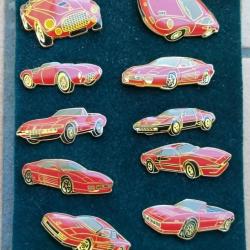 LOT 10 PINS VOITURE MARQUE FERRARI