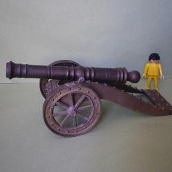 Canon vintage en laiton. Longueur 26 cm.