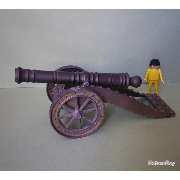 Canon vintage en laiton. Longueur 26 cm.