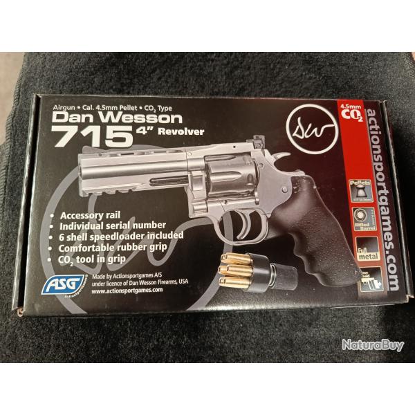 ASG Dan Wesson 715 4" CO2 comme neuf plombs diabolo 4.5 mm et 15 cartouches