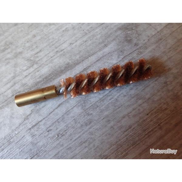 Brosse m�tallique �couvillon pour pistolets 9 mm suisses