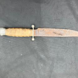 Couteaux ancien militaire ou civil