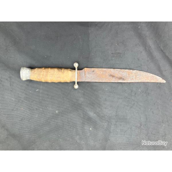 Couteaux ancien militaire ou civil