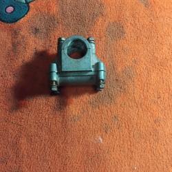 Support de fixation d&eacute;broussailleuse Echo SRM-2300
